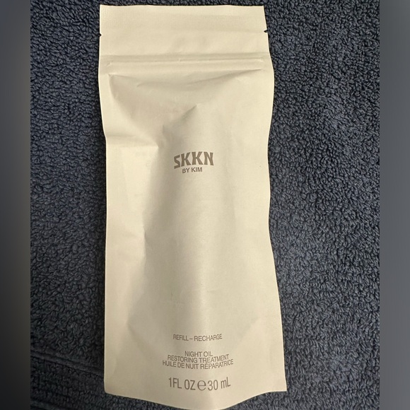 Skkn by Kim Night Oil Refill Restoring Treatment - Picture 3 of 4